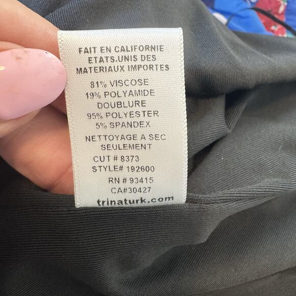 NEW Trina Turk Striped Jumpsuit Belted Sleeveless Halter Style Size Medium - Picture 11 of 13